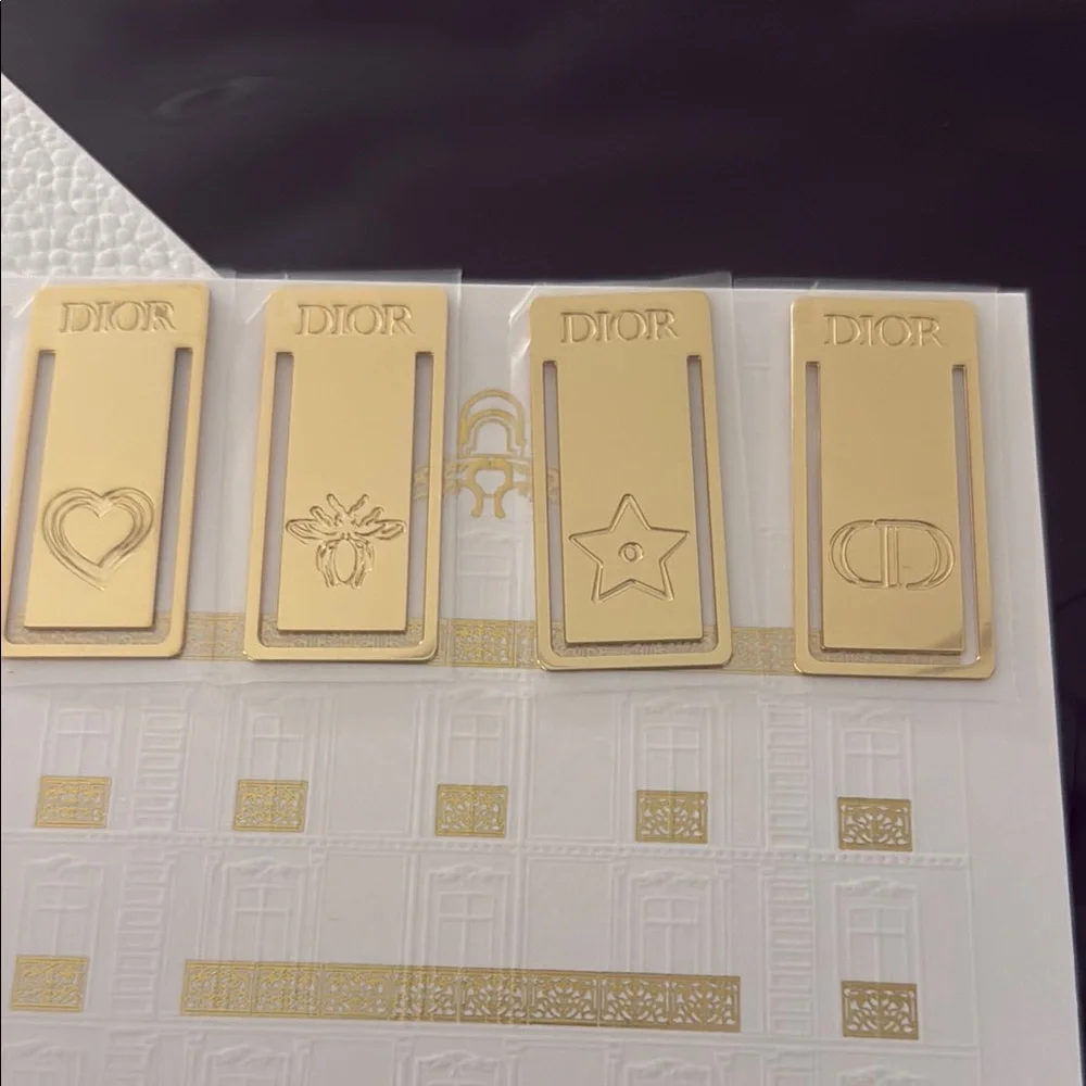 Dior Gold Bookmark Set - Picture 2 of 2